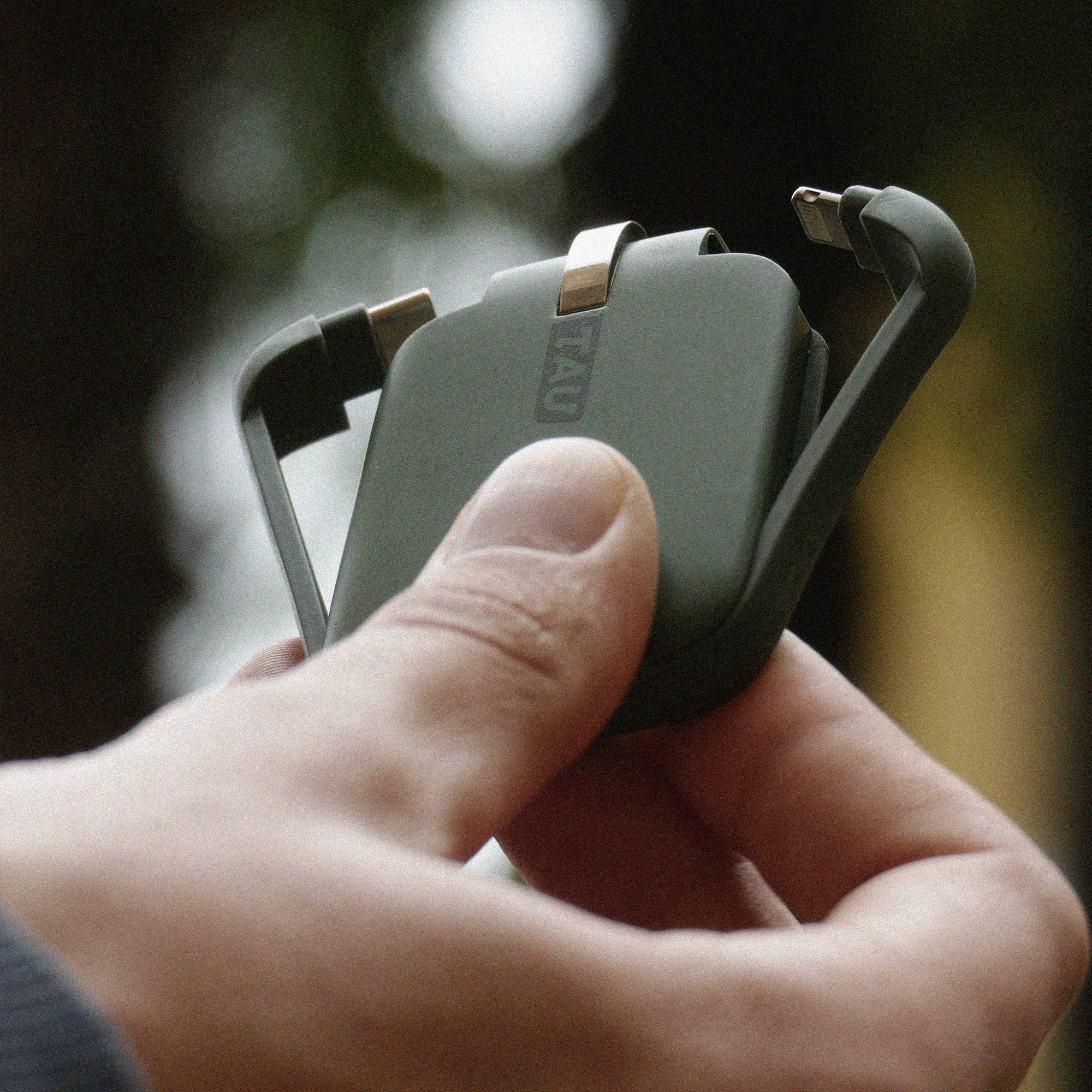 TAU® - Always-charged power bank - Image 19